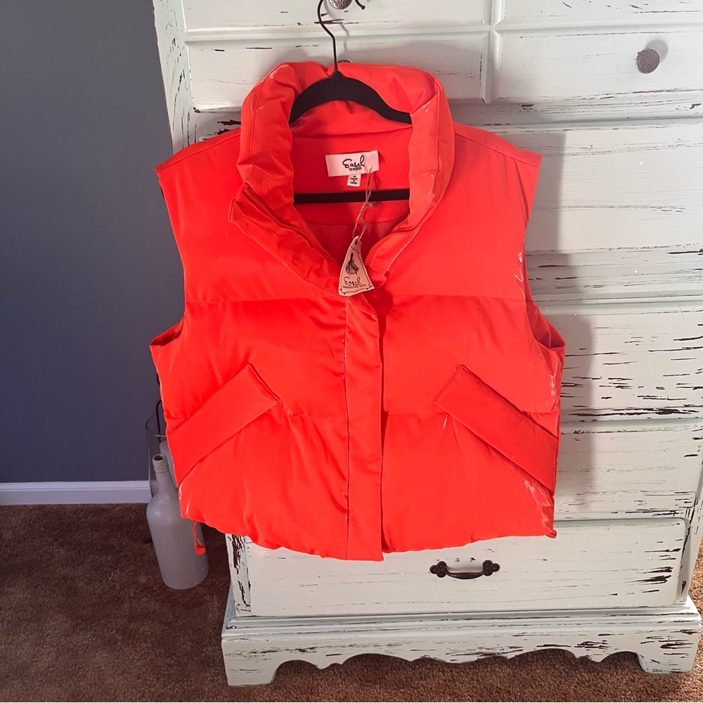 Easel Bright Orange Puffer Vest. Women’s size medium, new with tags.